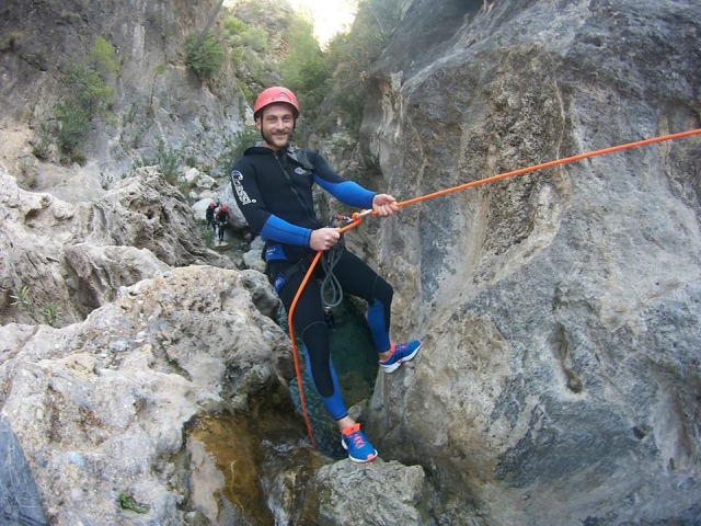 haciendo rappel